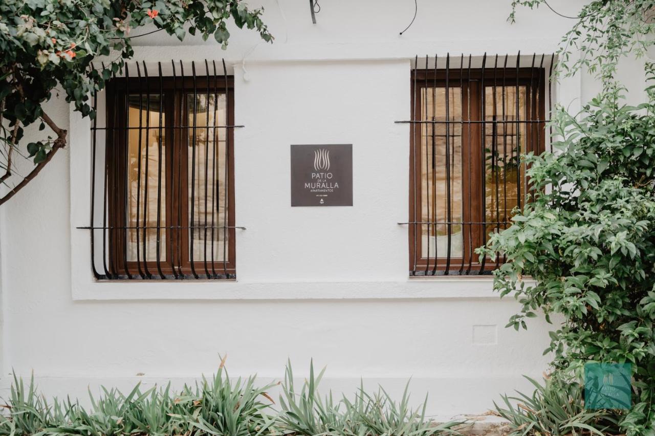 Patio De La Muralla Apartamentos Kordoba Bagian luar foto